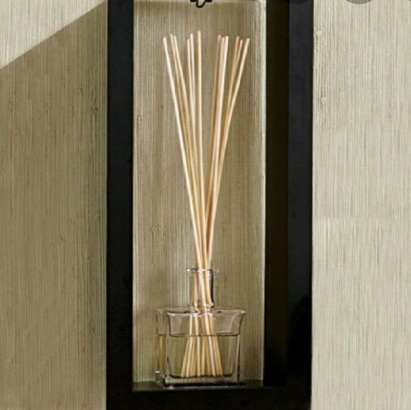 NIB Partylite Reed Diffuser Wall Sconce